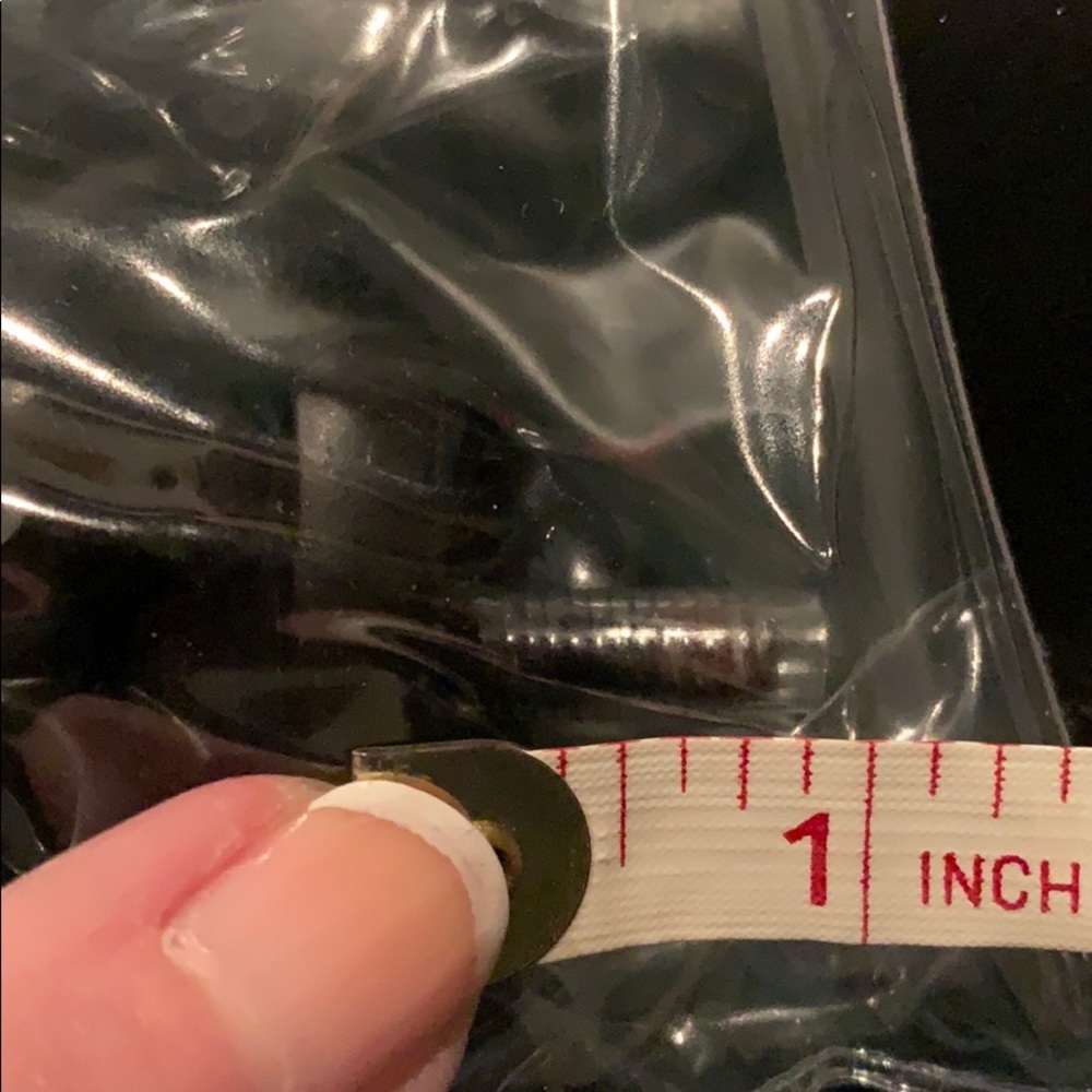 NWT Curtain Rod Ends - Picture 5 of 7